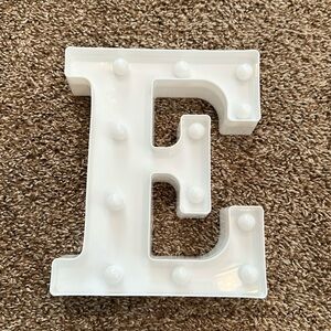 Light-up Letter “E”